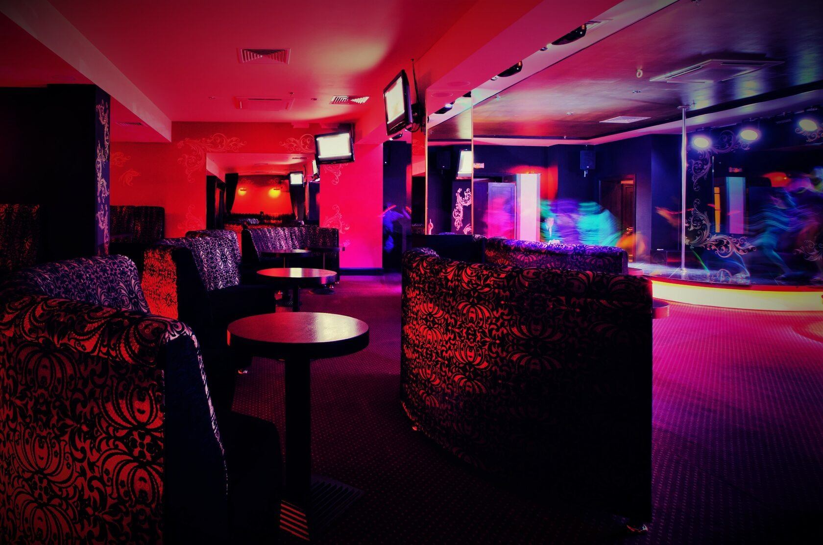 Сказка | Бар Партизанская | Ночной клуб, стриптиз, караоке - Nightclub in Moscow, Russia