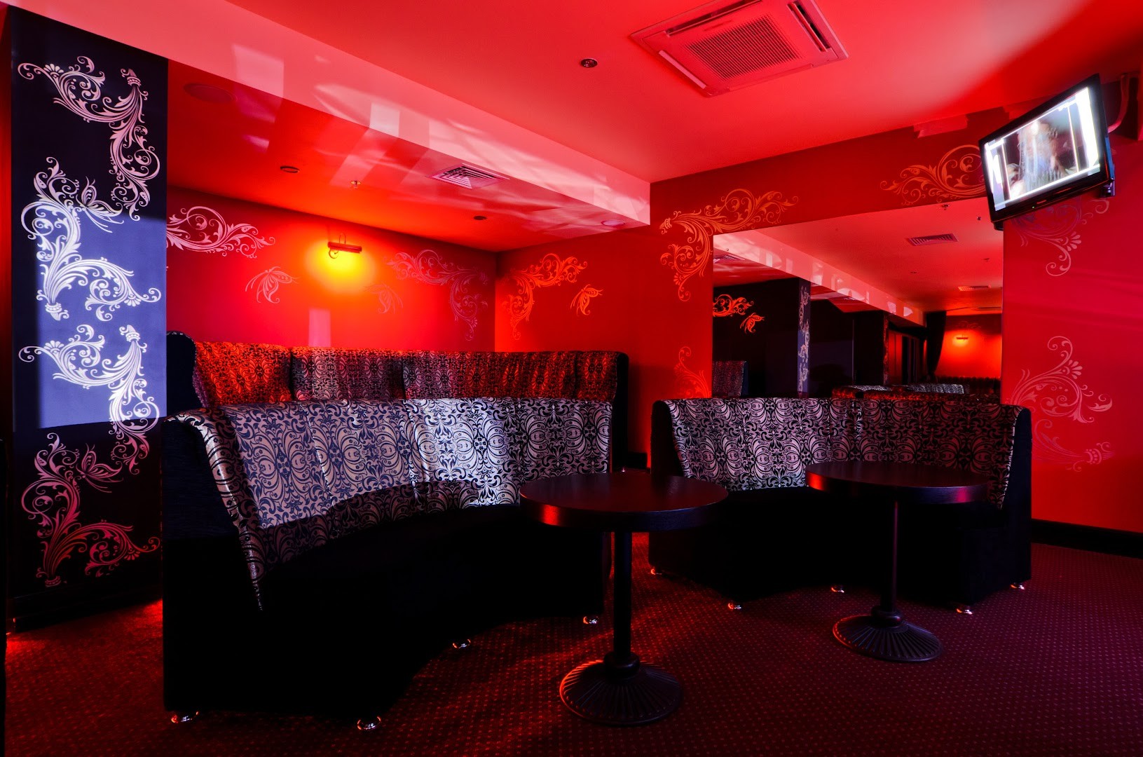 Сказка | Бар Партизанская | Ночной клуб, стриптиз, караоке - Nightclub in Moscow, Russia