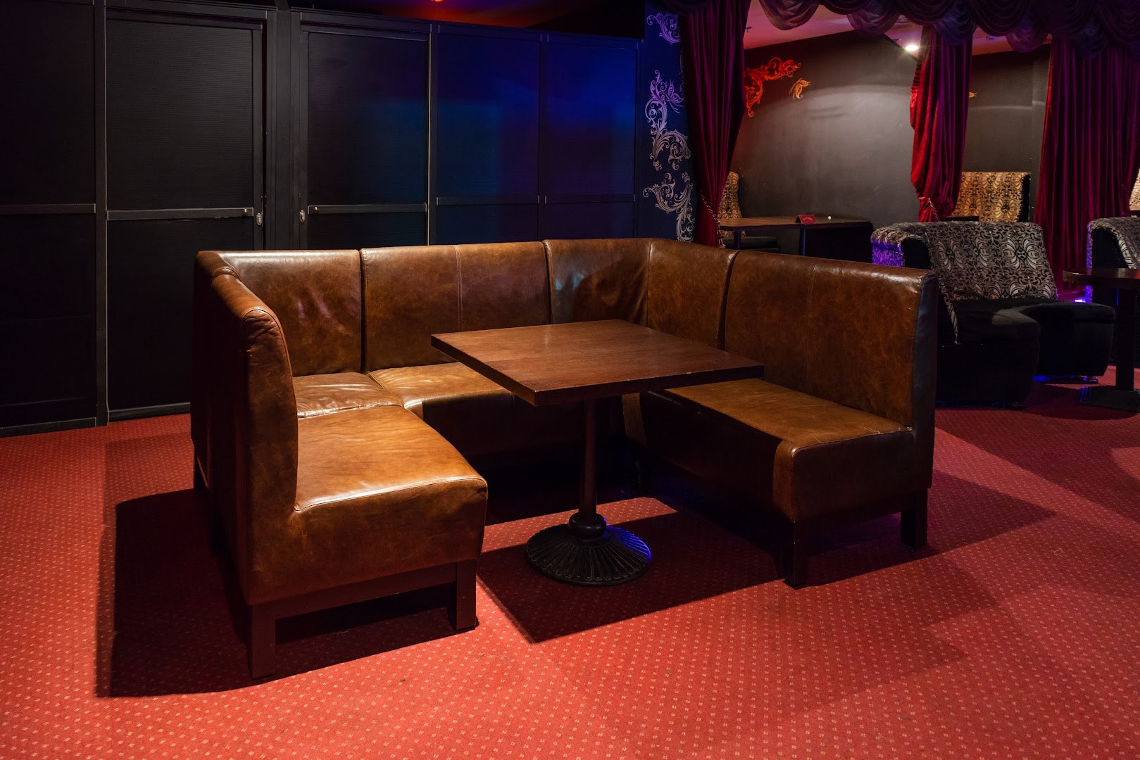 Сказка | Бар Партизанская | Ночной клуб, стриптиз, караоке - Nightclub in Moscow, Russia