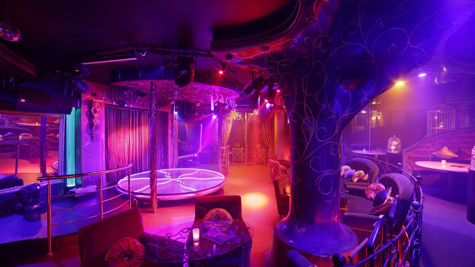 Strip Club "Rasputin" - Nightclub in Moscow, Russia
