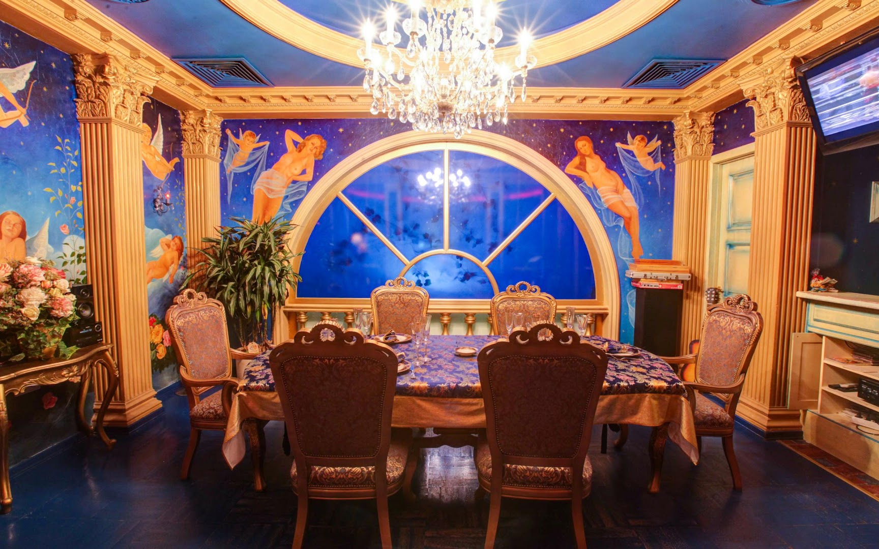 Strip Club "Rasputin" - Nightclub in Moscow, Russia