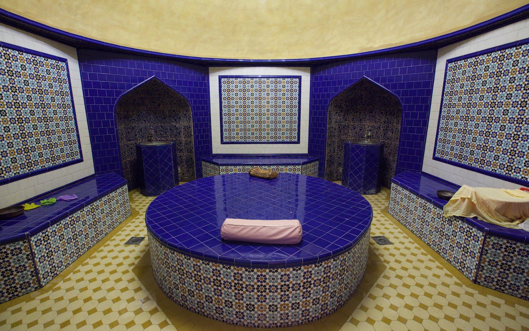 Strip Club "Rasputin" - Nightclub in Moscow, Russia
