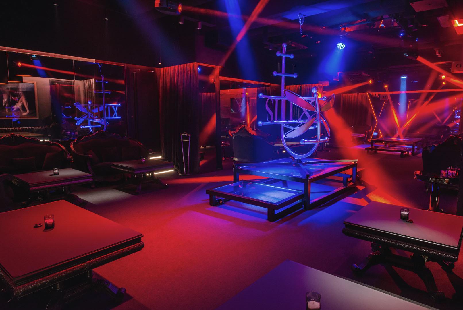 Striptiz-klub Nuar  - Nightclub in Moscow, Russia