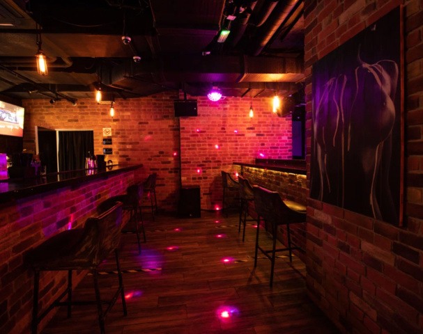 Striptiz-Klub Yestestvoznaniye (Moscow) - Nightclub in Moscow, Russia