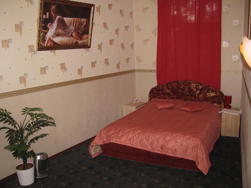 Beauty And The Beast - Swinger Club in Moscow, Russia