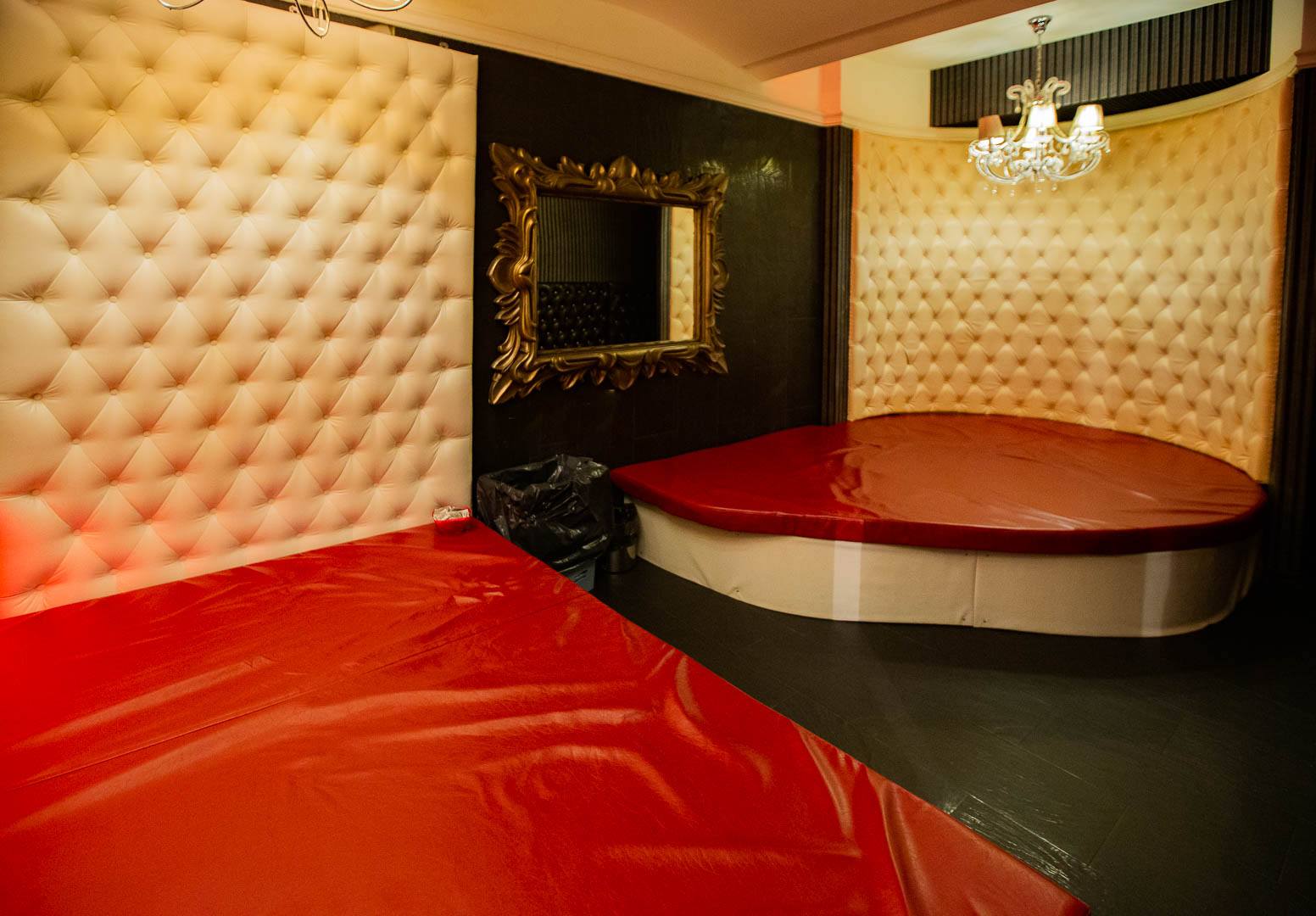 Закрытый клуб Vintage (Closed Club Vintage) - Swinger Club in Moscow, Russia