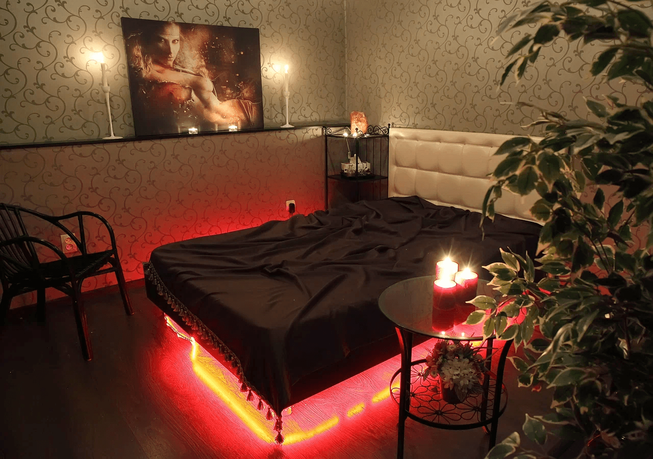 1001 Noch' (1001 Nights) - Erotic Massage in Naberezhnye Chelny, Russia