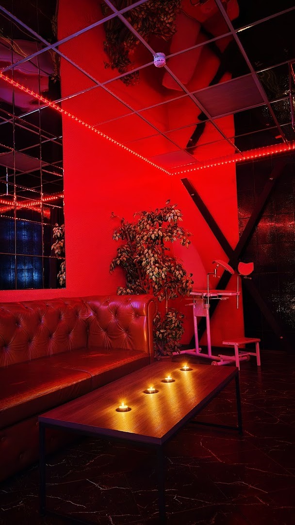Lux Night - Erotic Massage in Naberezhnye Chelny, Russia