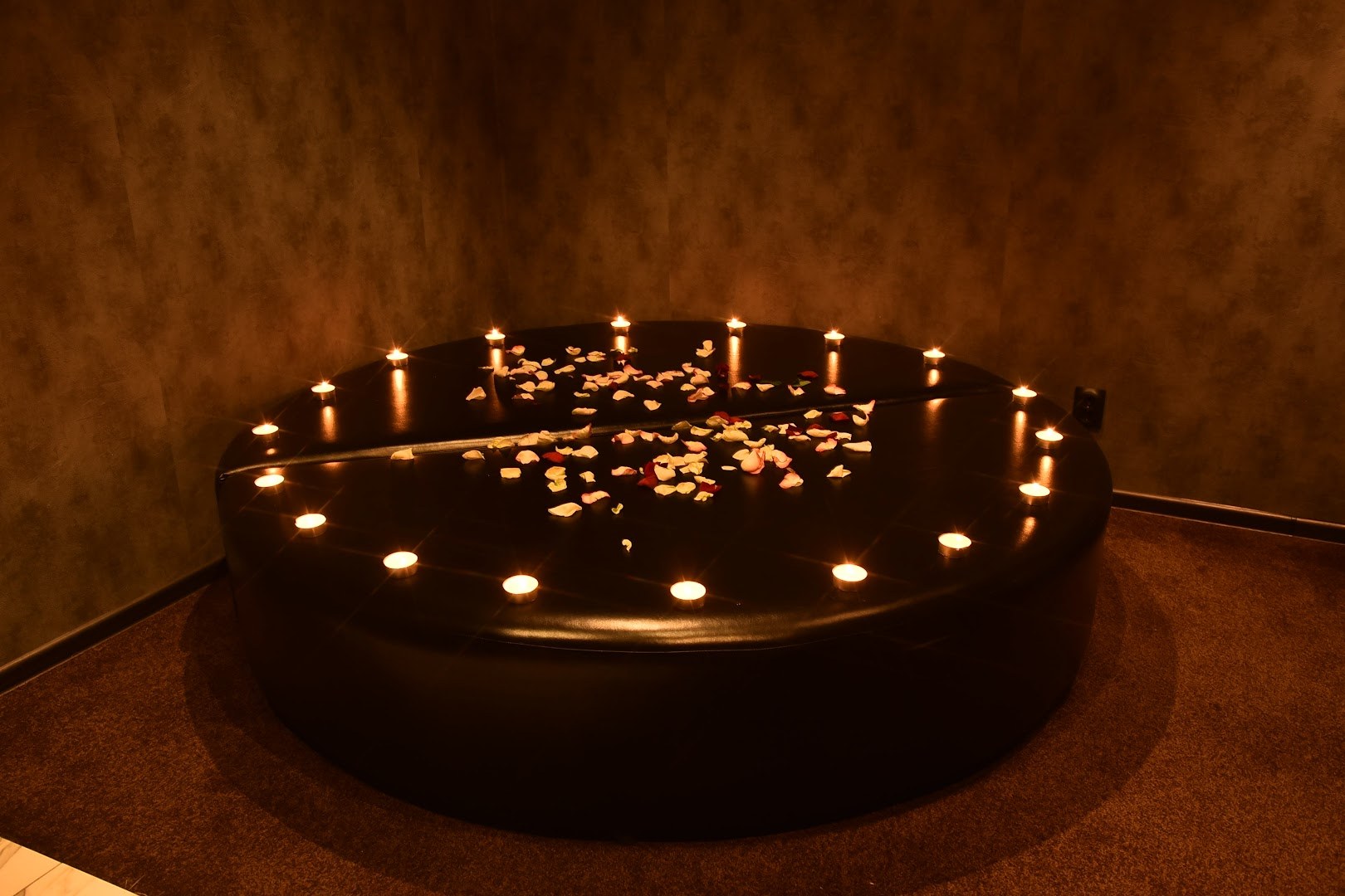 Versal' Eroticheskiy Massazh - Erotic Massage in Neftekamsk, Russia