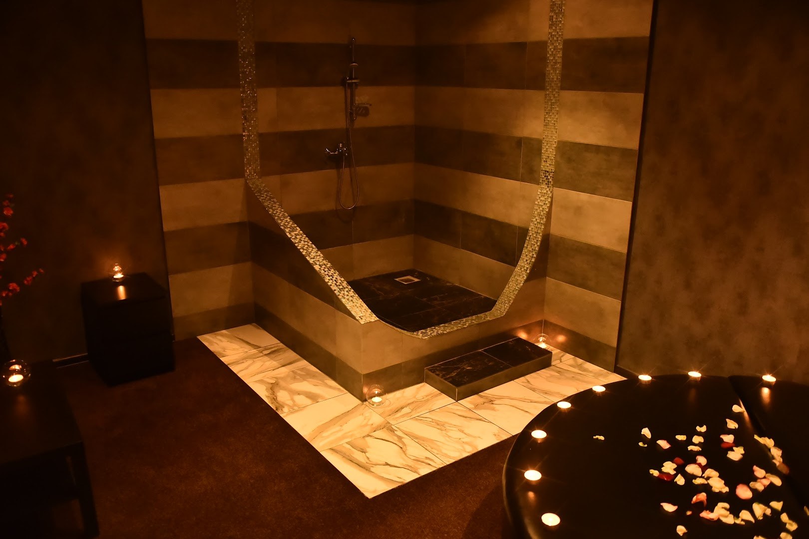 Versal' Eroticheskiy Massazh - Erotic Massage in Neftekamsk, Russia