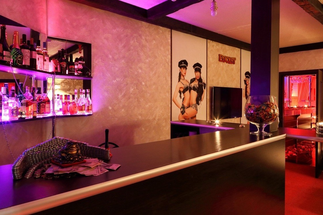 Egoist - Erotic Massage in Nizhnevartovsk, Russia