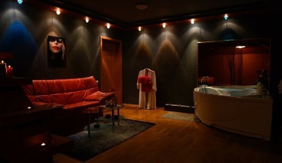 Muzhskoy Klub "Palermo" - Erotic Massage in Nizhnevartovsk, Russia