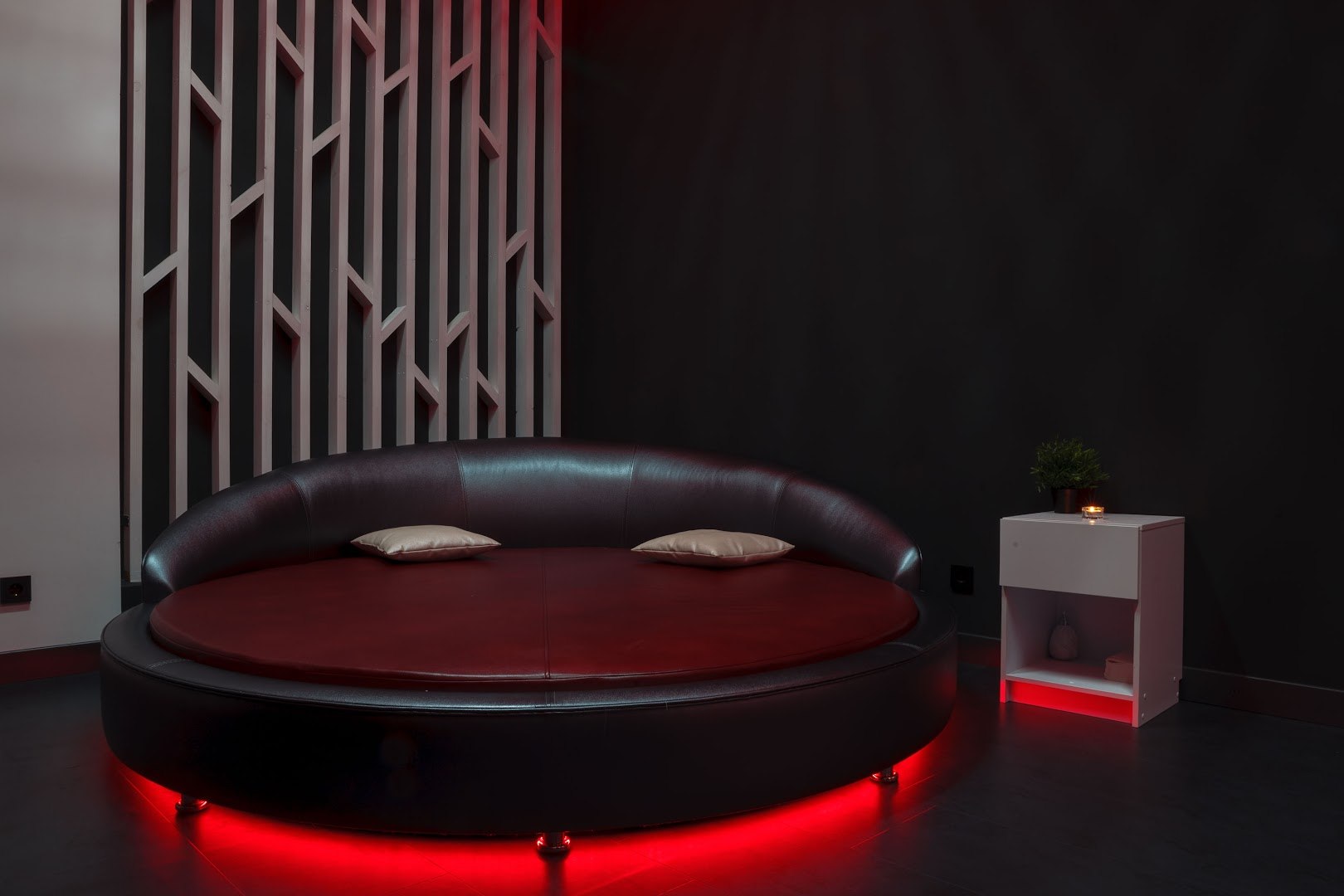 Muzhskoy Spa-Klub K9 - Erotic Massage in Nizhny Novgorod, Russia
