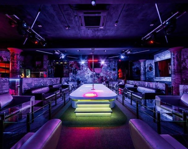 Мужской бар Burlesque - Nightclub in Nizhny Novgorod, Russia