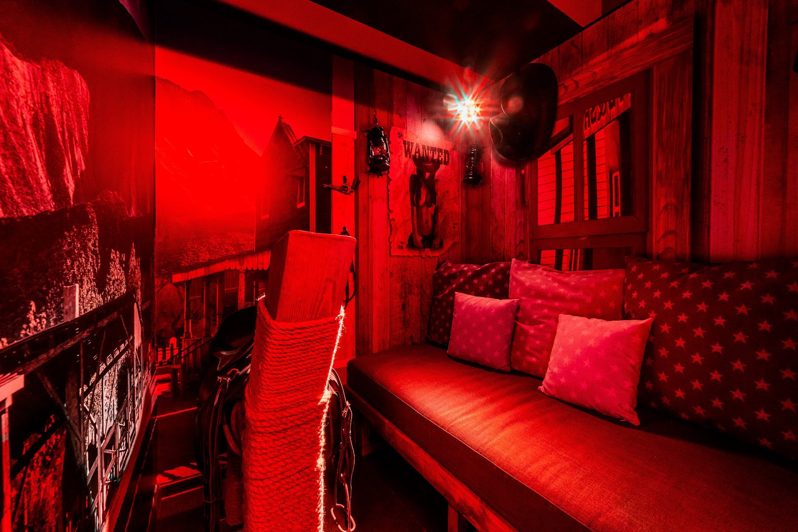 Мужской бар Burlesque - Nightclub in Nizhny Novgorod, Russia