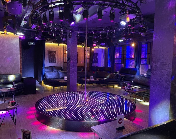 Striptiz-Klub Yestestvoznaniye (Nizhny Novgorod) - Nightclub in Nizhny Novgorod, Russia