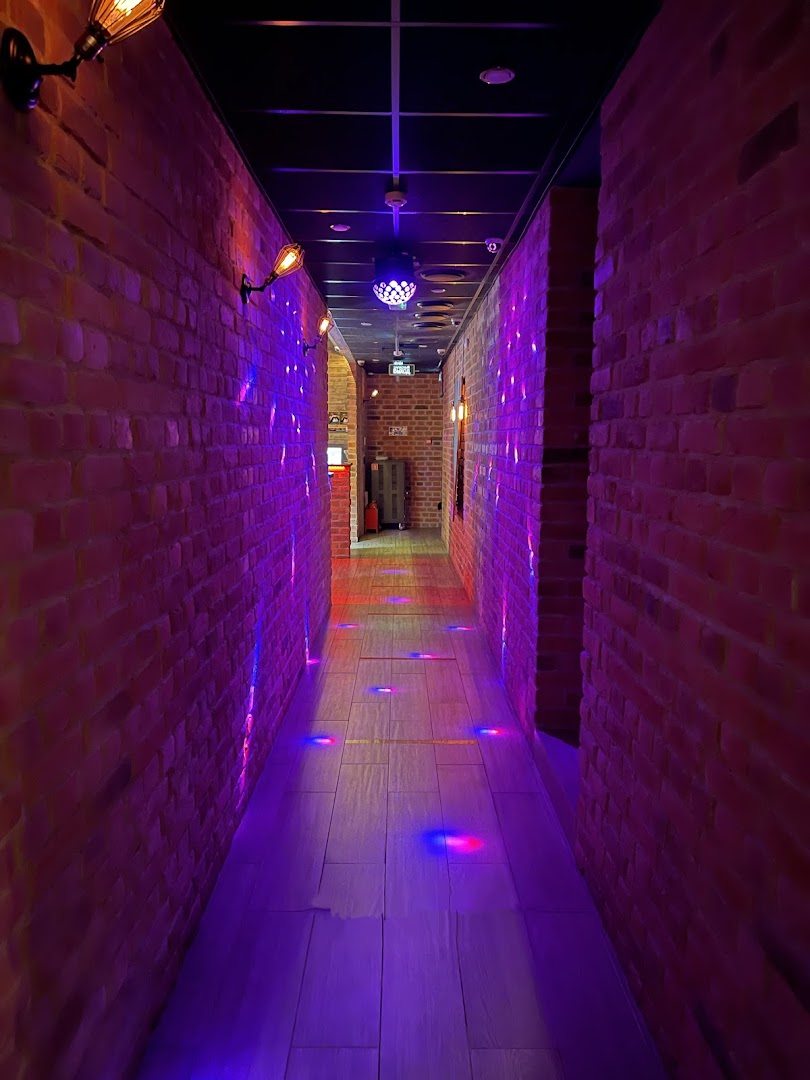 Striptiz-Klub Yestestvoznaniye (Nizhny Novgorod) - Nightclub in Nizhny Novgorod, Russia