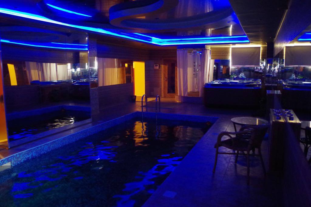 Klub  - Erotic Massage in Novosibirsk, Russia