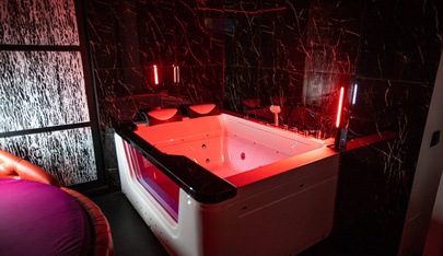 Massazhnyy Salon "Zhara" - Erotic Massage in Novosibirsk, Russia