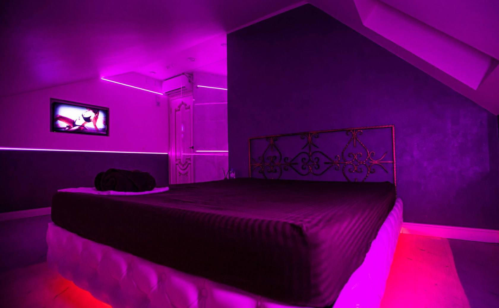 Massazhnyy Salon "Zhara" - Erotic Massage in Novosibirsk, Russia