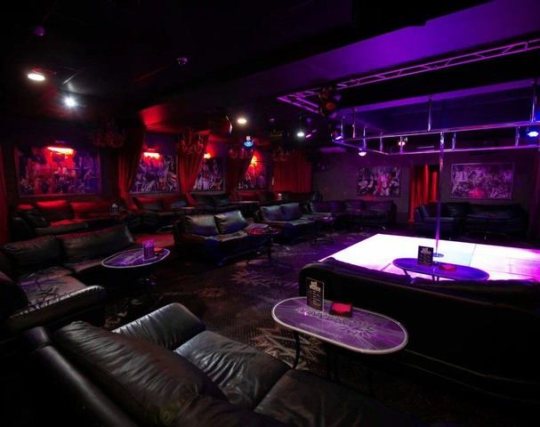 Стриптиз-клуб Zажигалка (Zazhigalka Novosibirsk) - Nightclub in Novosibirsk, Russia