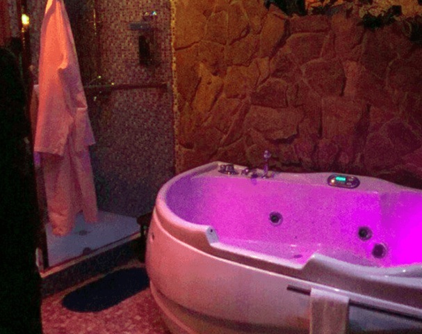 Salon Eroticheskogo Massazha Eyforiya - Erotic Massage in Omsk, Russia