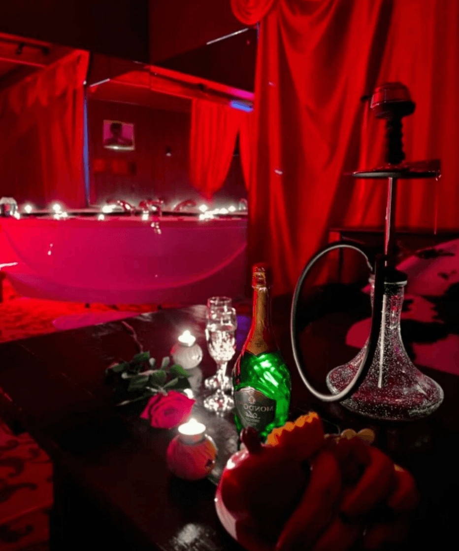 Salon Eroticheskogo Massazha Eyforiya - Erotic Massage in Omsk, Russia