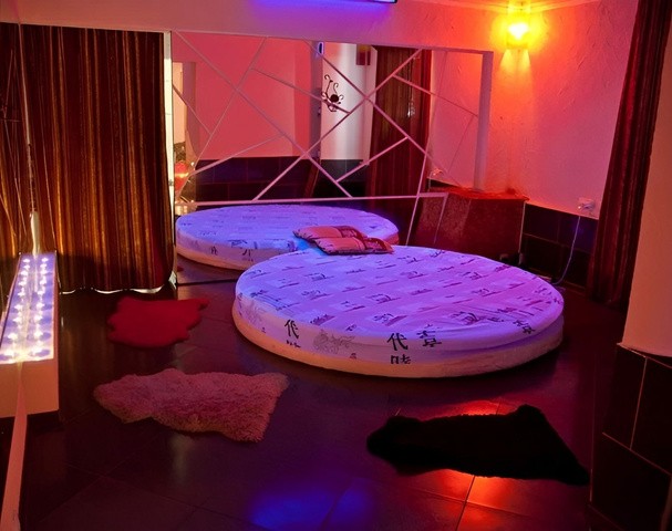 Thai Fairytale - Erotic Massage in Omsk, Russia