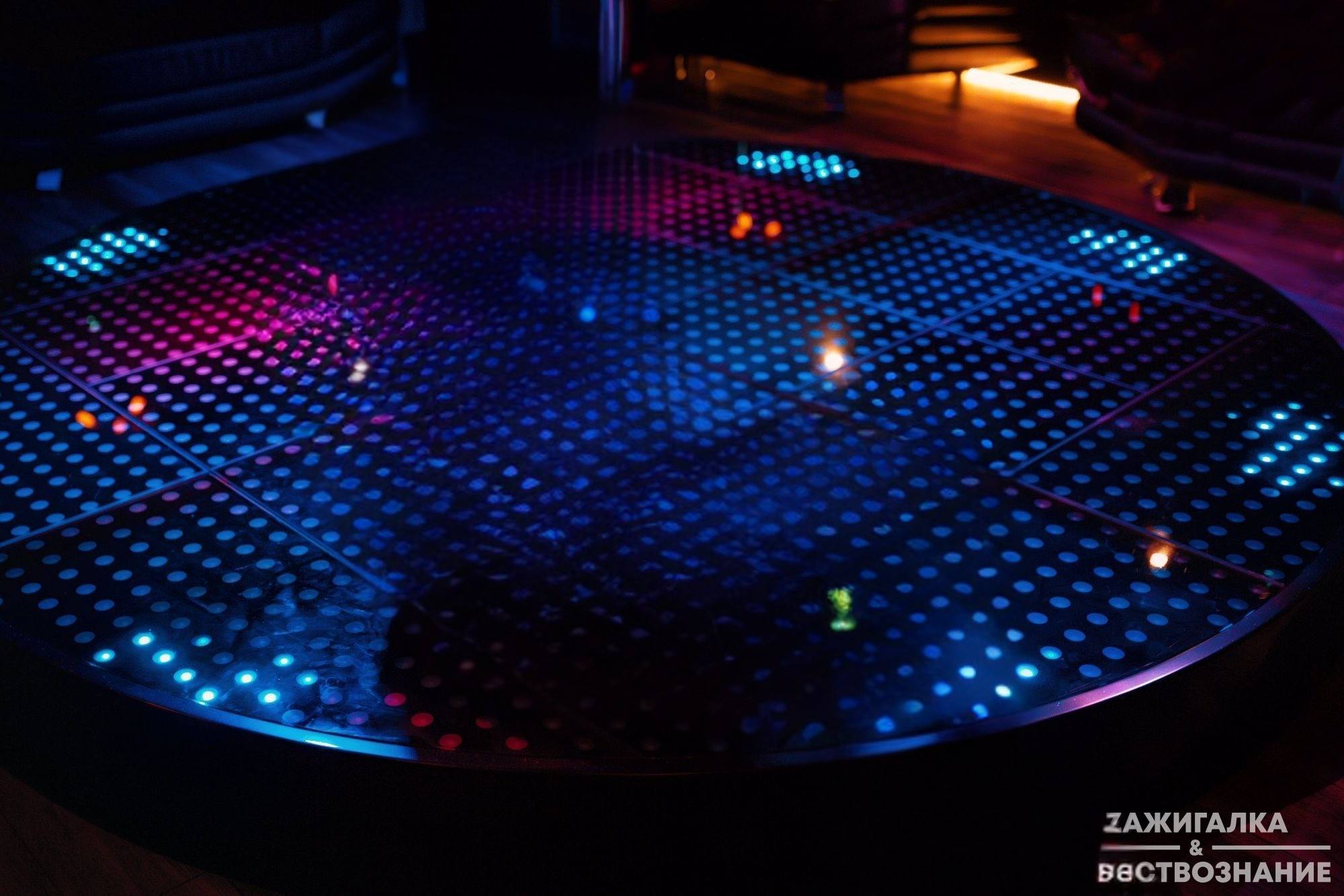 Strip Club Zazhigalka (Omsk) - Nightclub in Omsk, Russia