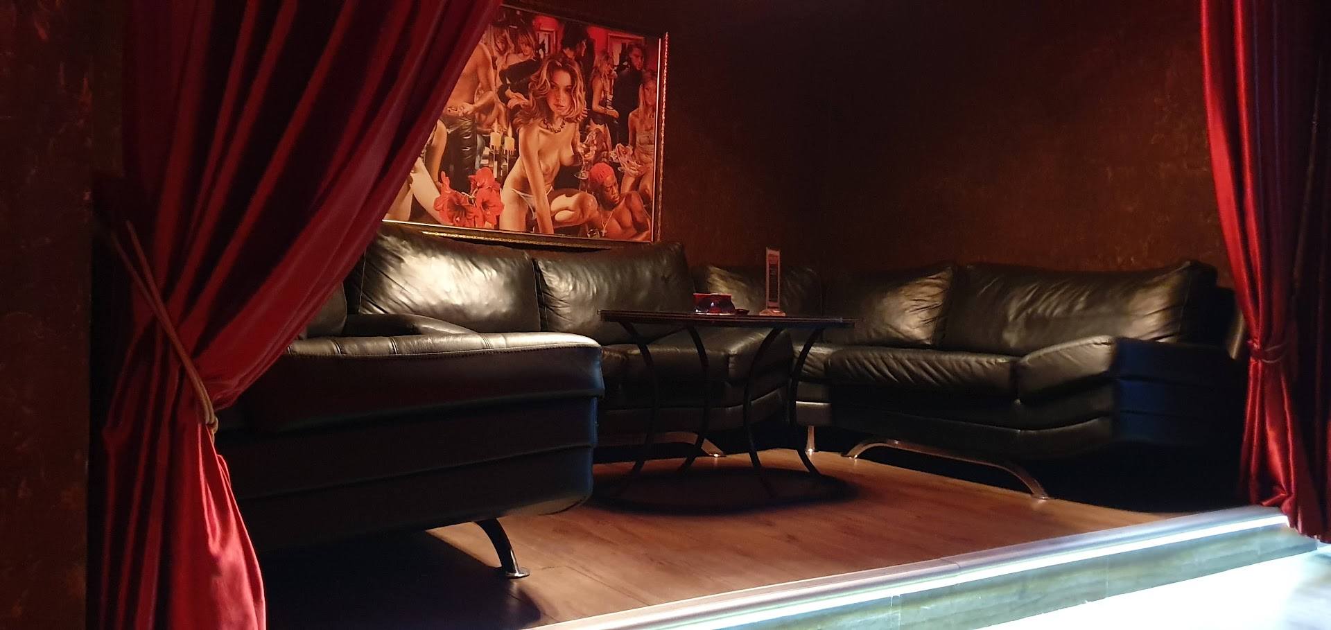 Стриптиз-клуб Zажигалка (Orenburg) - Nightclub in Orenburg, Russia