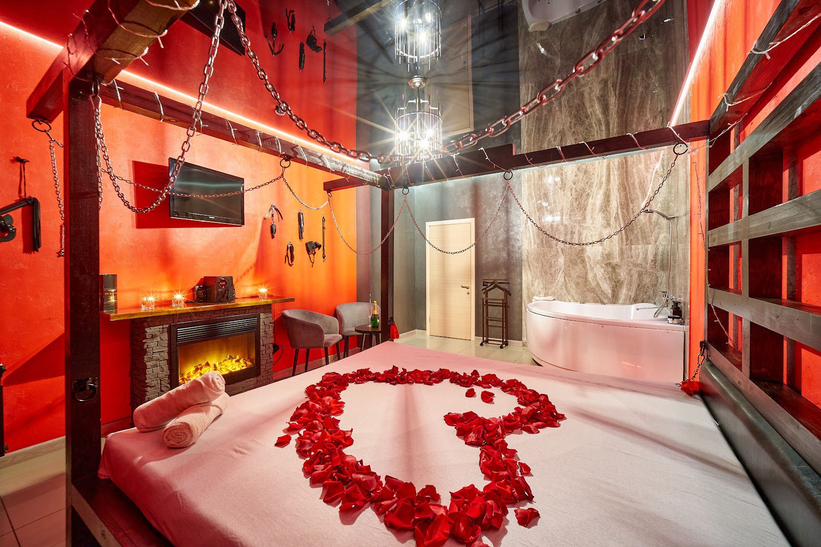 Aura | Салон массажа Пермь | Мужской клуб, расслабляющий массаж, мужской СПА - Erotic Massage in Perm, Russia