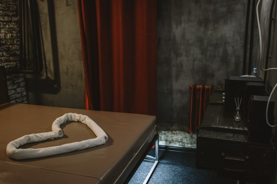 Bezdna - Massazhnyy Salon Perm - Erotic Massage in Perm, Russia