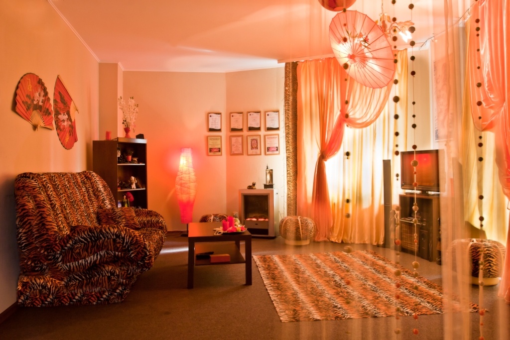 Pearl Of The East - Erotic Massage in Perm, Russia