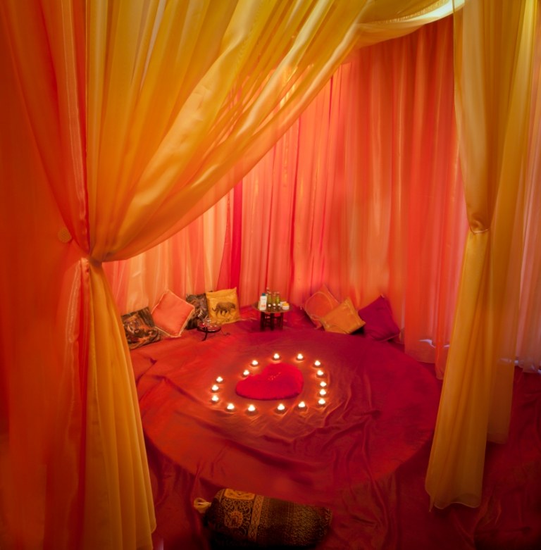 Pearl Of The East - Erotic Massage in Perm, Russia