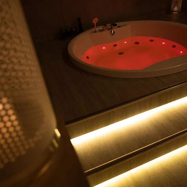 Salon Eroticheskogo Massazha Studiya 109 - Erotic Massage in Perm, Russia