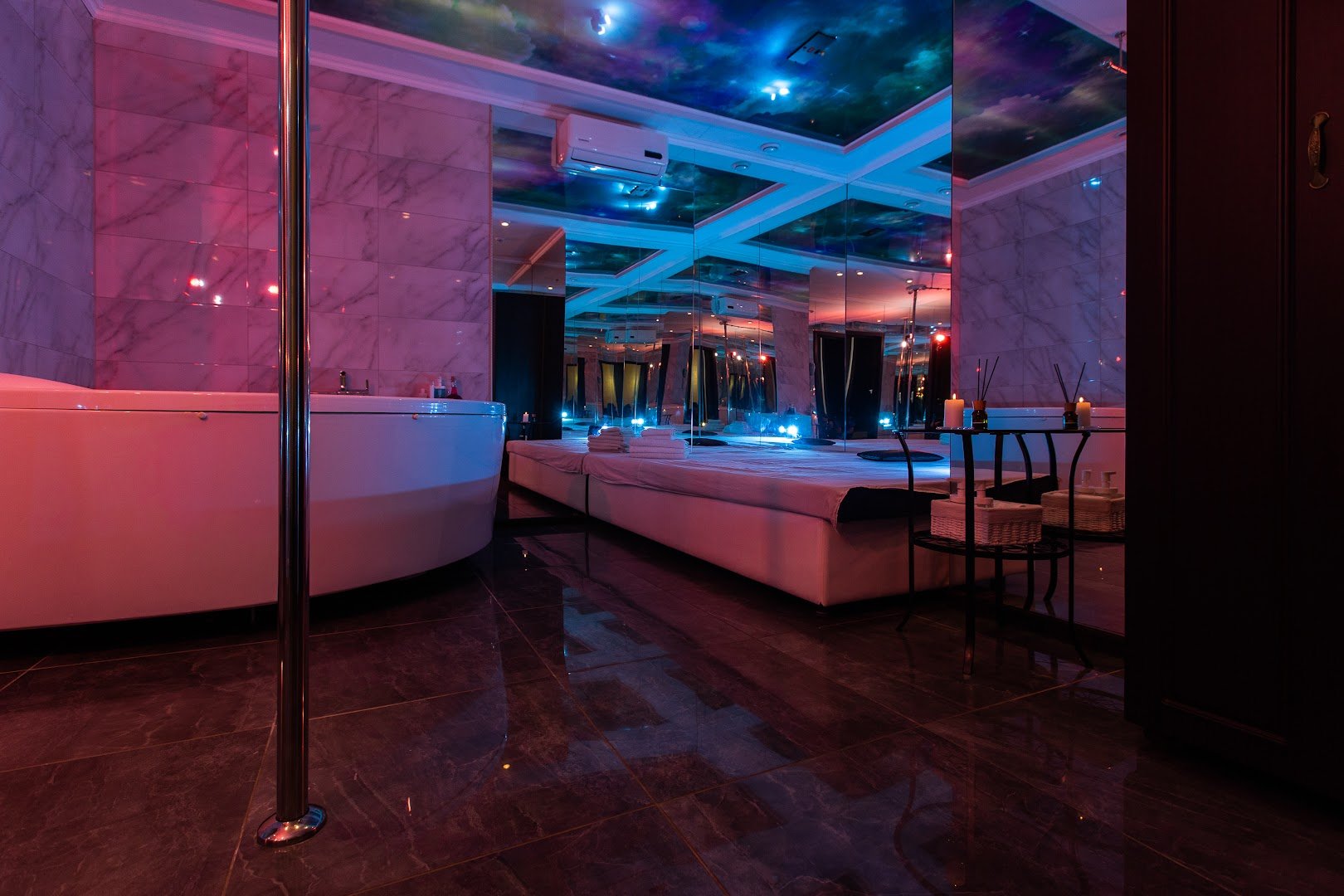 Vegas - Erotic Massage in Perm, Russia
