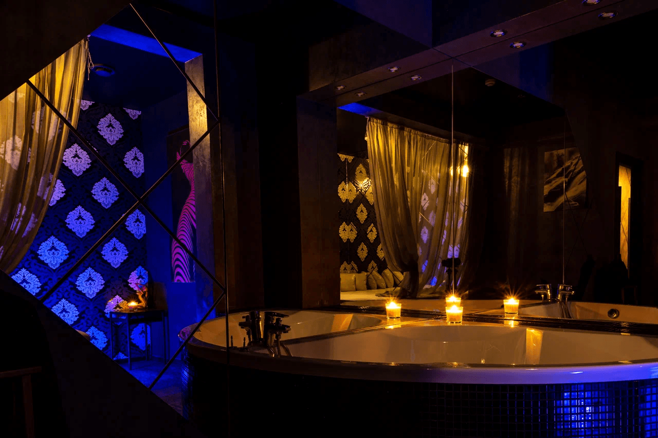 Veles Men's Lounge - Erotic Massage in Perm, Russia