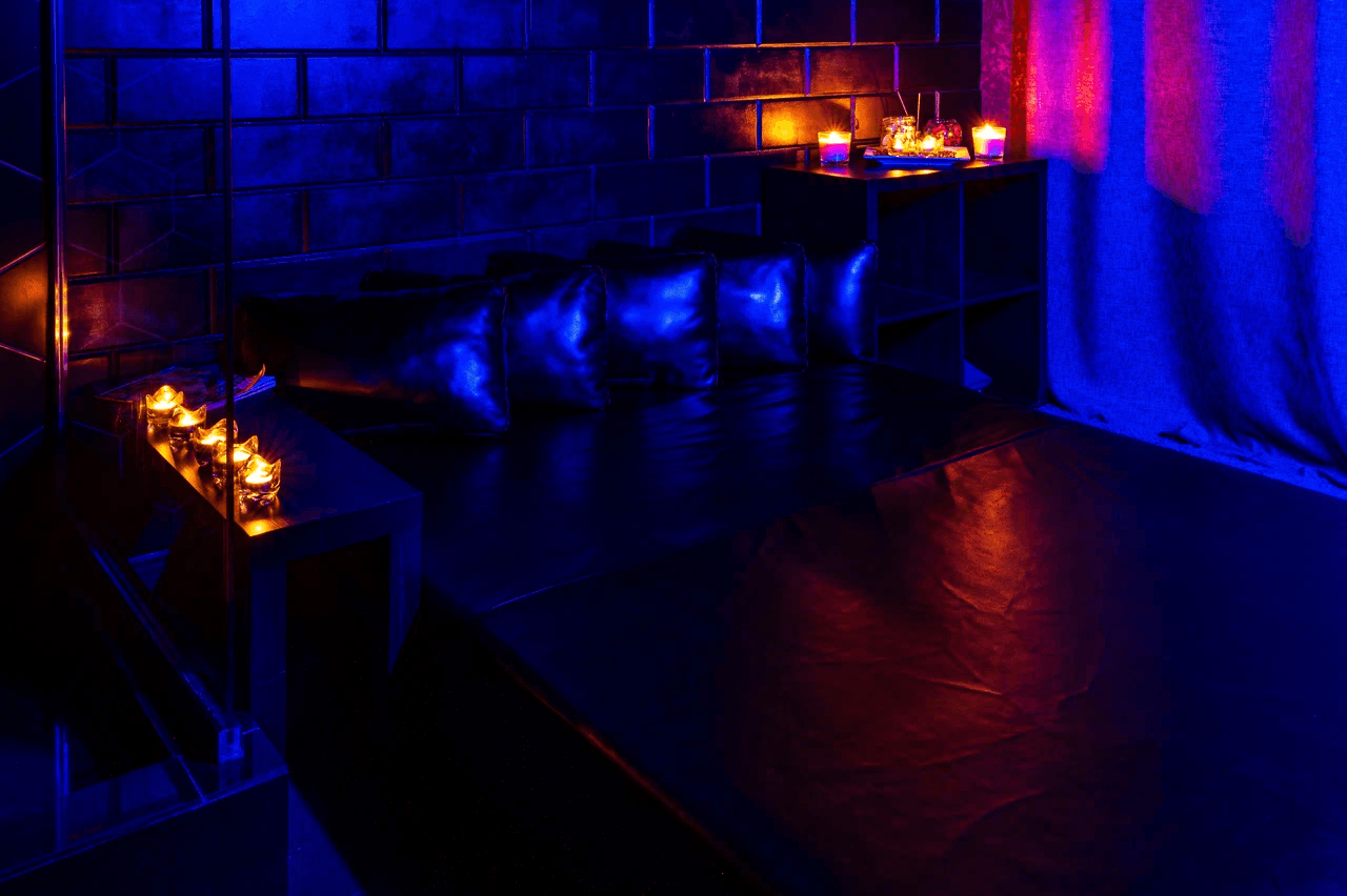 Veles Men's Lounge - Erotic Massage in Perm, Russia