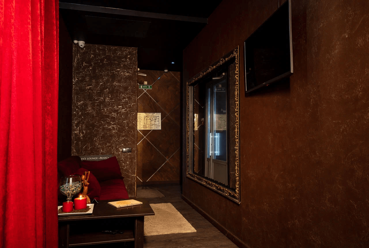 Veles Men's Lounge - Erotic Massage in Perm, Russia