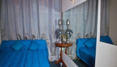 Show Bar Alibi - Erotic Massage in Saint Petersburg, Russia