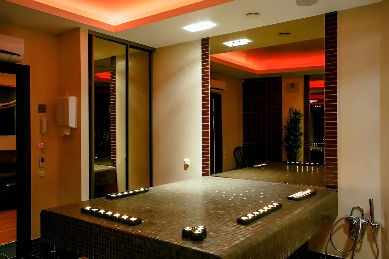 Spa Salon Lotos - Erotic Massage in Saint Petersburg, Russia