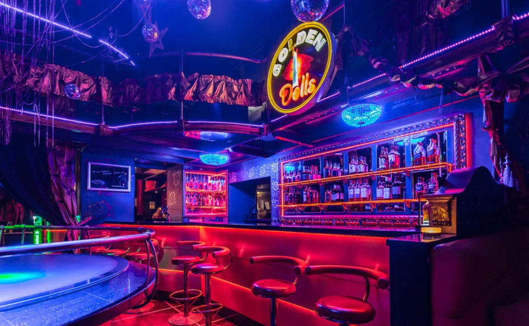 Striptease Club Golden Dolls - Nightclub in Saint Petersburg, Russia