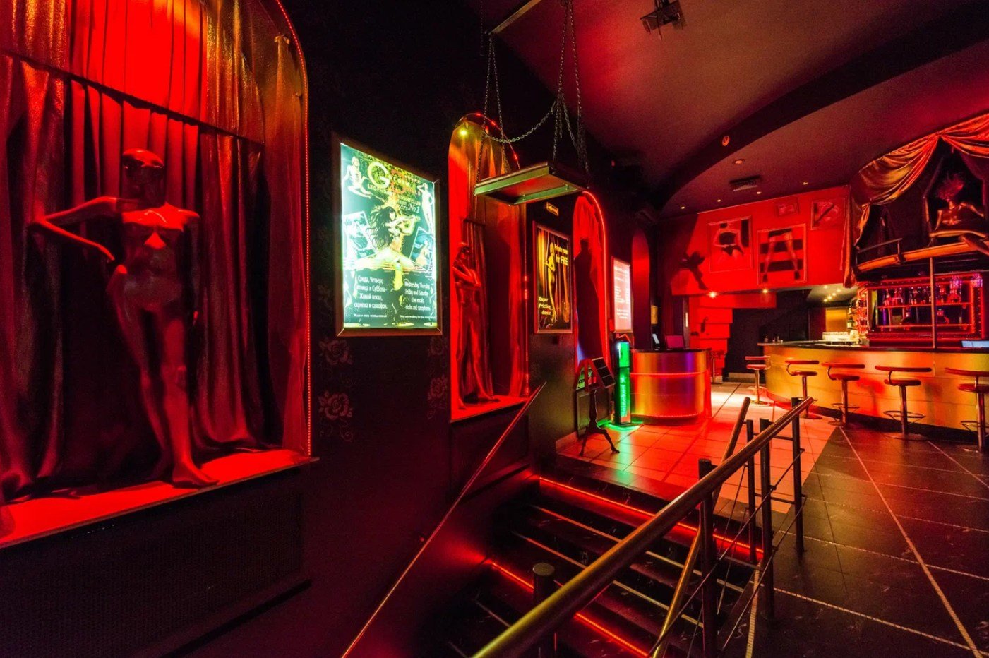 Striptease Club Golden Dolls - Nightclub in Saint Petersburg, Russia