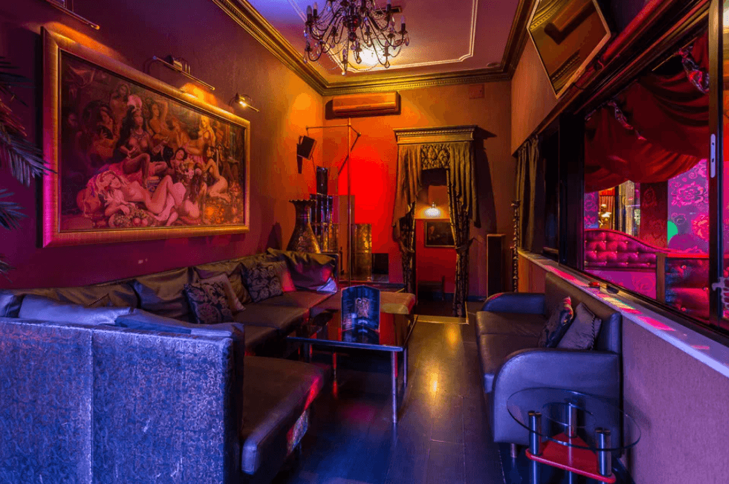 Striptease Club Golden Dolls - Nightclub in Saint Petersburg, Russia