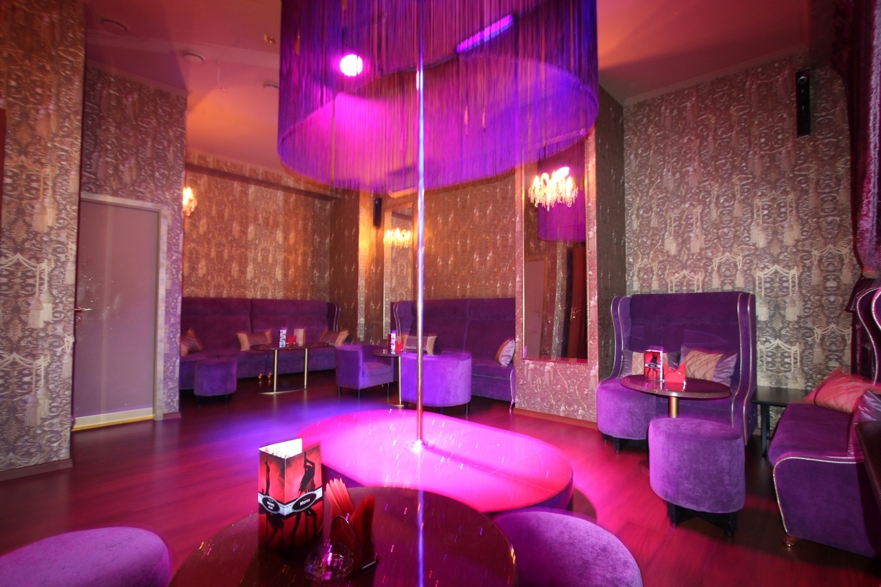 Стриптиз-клуб Rhino Bar - Nightclub in Saint Petersburg, Russia