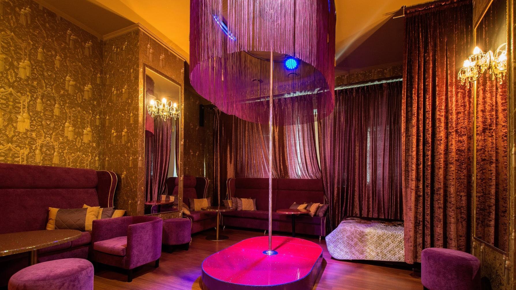 Стриптиз-клуб Rhino Bar - Nightclub in Saint Petersburg, Russia