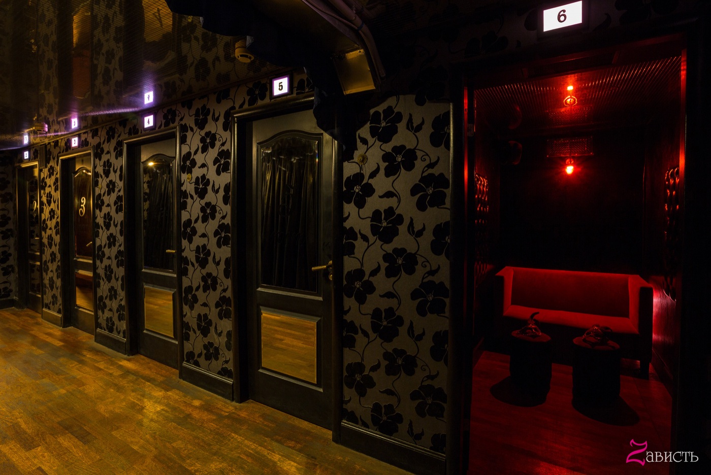Zavist Cabaret-Bar - Nightclub in Saint Petersburg, Russia
