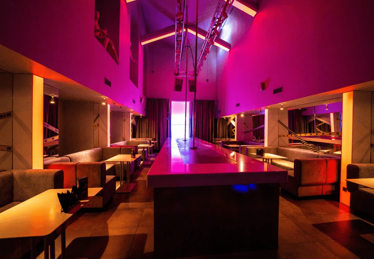 Zависть Podium Club - Nightclub in Saint Petersburg, Russia