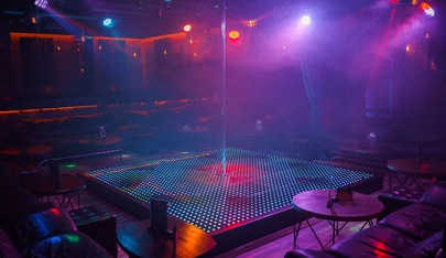 Striptiz-Klub Yestestvoznaniye (Samara) - Nightclub in Samara, Russia