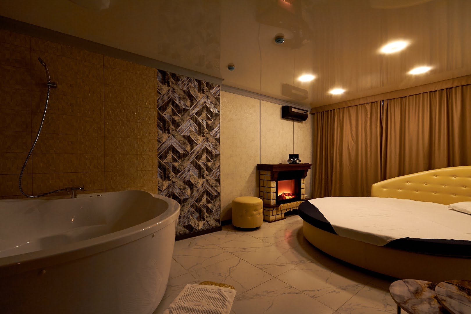 Салон массажа Granat (Massage Salon Granat) - Erotic Massage in Saratov, Russia